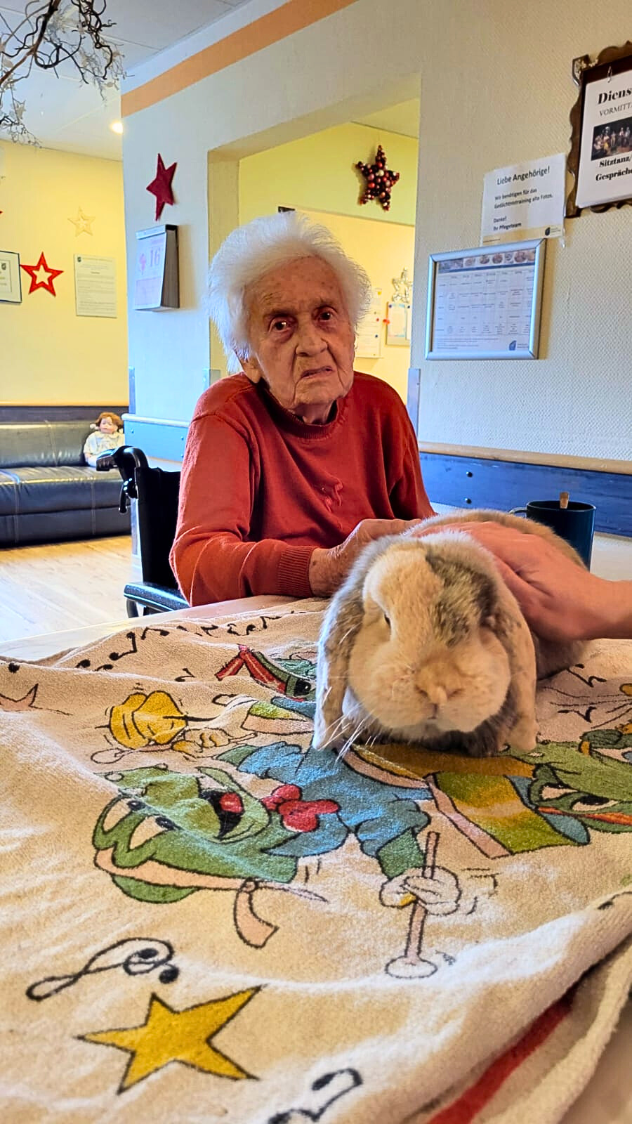 90c5eef3-36c6-49f4-addf-2dbcfda2b1ac