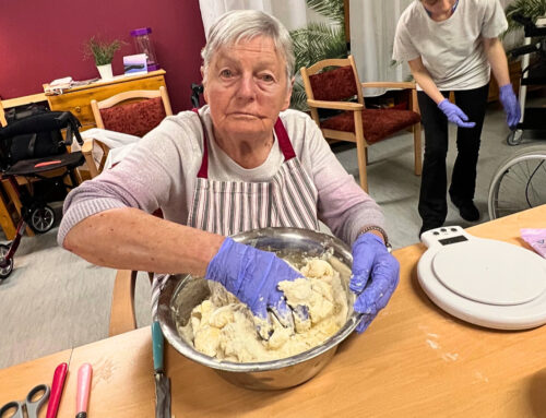 Apfelkuchen backen in Wüstenbrand🍎🥧